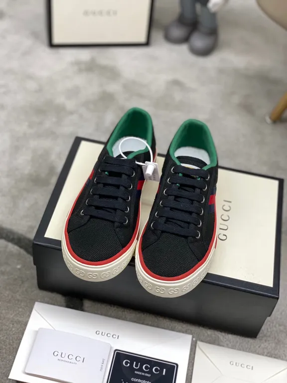 Gucci Shoe 